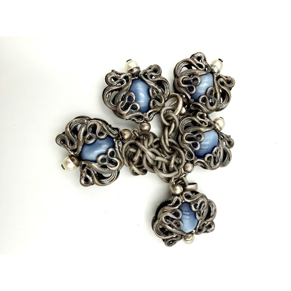 Rare 40/50's NAPIER Bold Chain Bracelet with 5 Ornate Hanging Filigree Charms - Picture 6 of 6